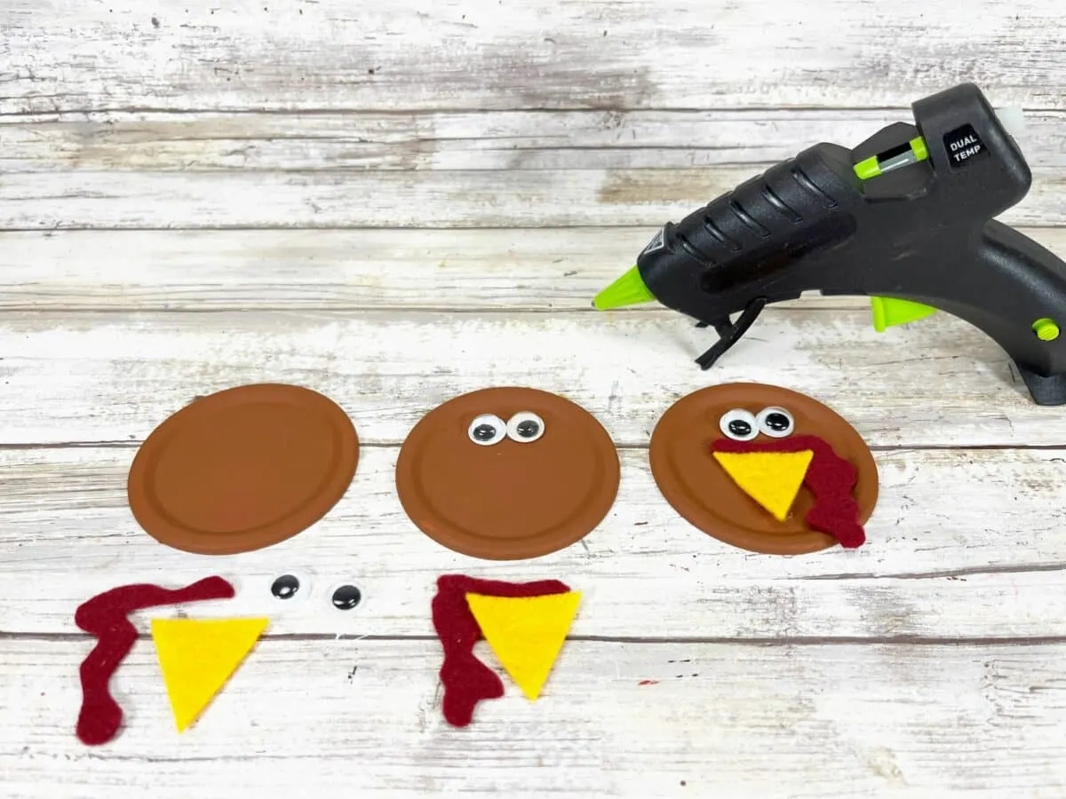Canning Lid Turkey (Dollar Tree Diy) - Single Girl&amp;#039;S Diy with regard to Felt Turkey Eyes Beak Beard Template
