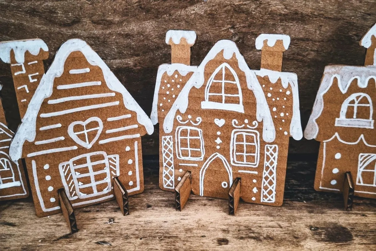 Diy Cardboard Box Gingerbread Houses (+Free Templates) - Craft for Gingerbread House Cardboard Template