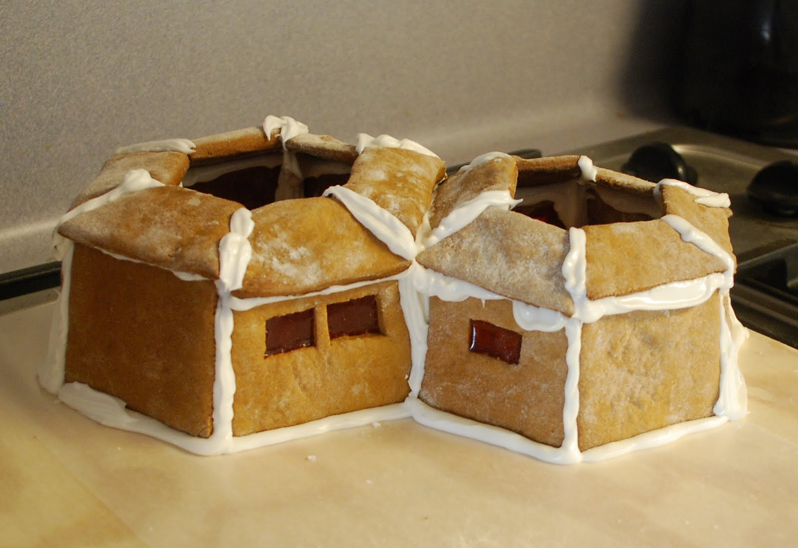 Gingerbread House: Hagrid&amp;#039;S Hut | Happychappyhouse with regard to Hagrid&amp;amp;#039;s Hut Gingerbread House Template