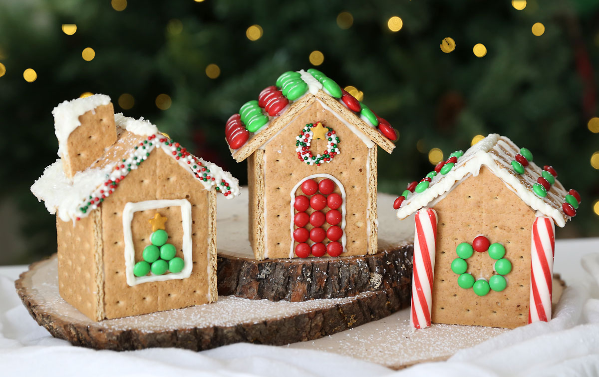 Graham Cracker Gingerbread Houses {The Easy Way!} - It'S Always Autumn intended for Gingerbread House Template Graham Cracker