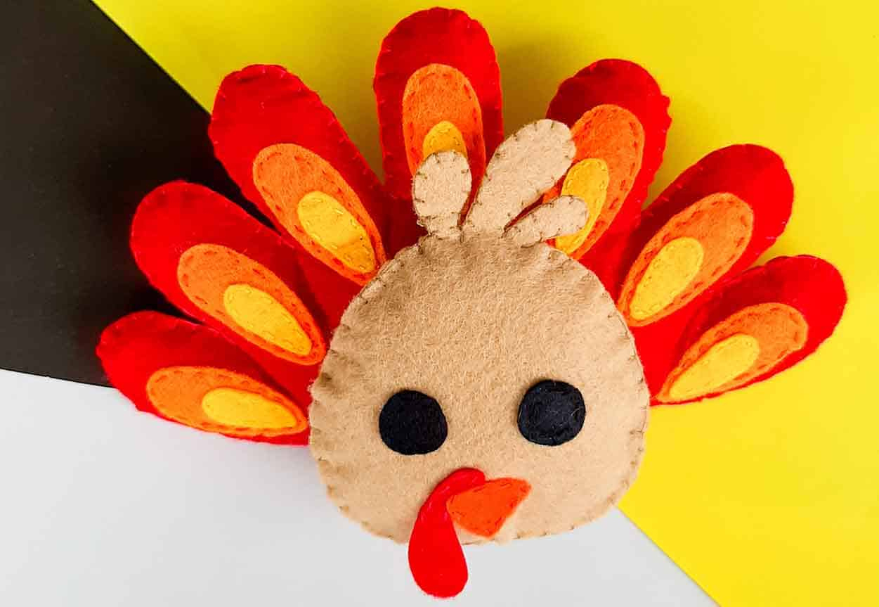 How To Make A Felt Turkey Plushie With Free Printable Pattern in Felt Turkey Template