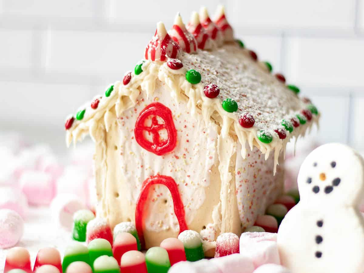 Pop Tart Gingerbread House - Step-By-Step Video! - Chenée Today regarding Pop Tart Gingerbread House Template