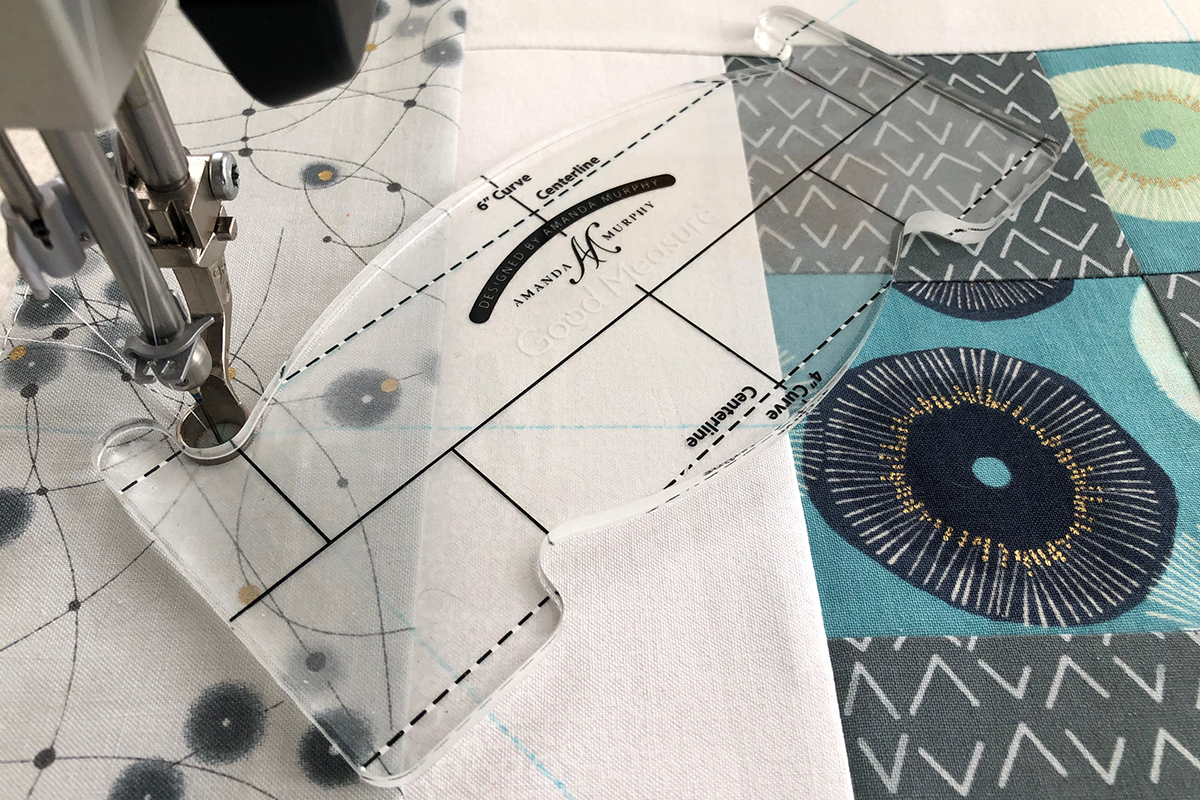 Rulerwork For Beginners Series, Part 8: Feathers - Weallsew with Feather Spine Or Wave Template