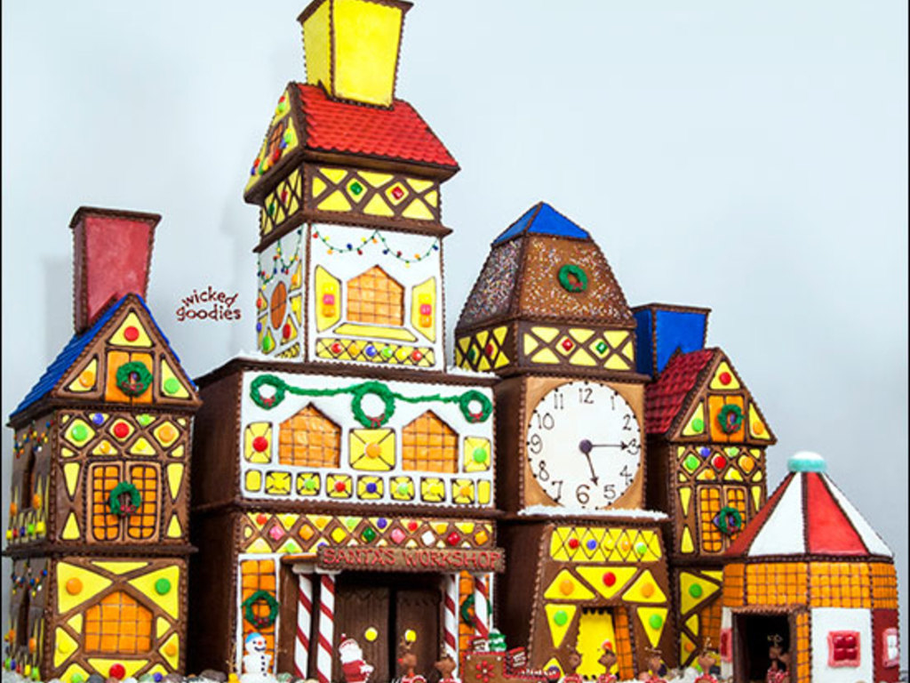 Santa&amp;#039;S Workshop Gingerbread House Adventure - Cakecentral with regard to Santa&amp;amp;#039;s Workshop Gingerbread House Template