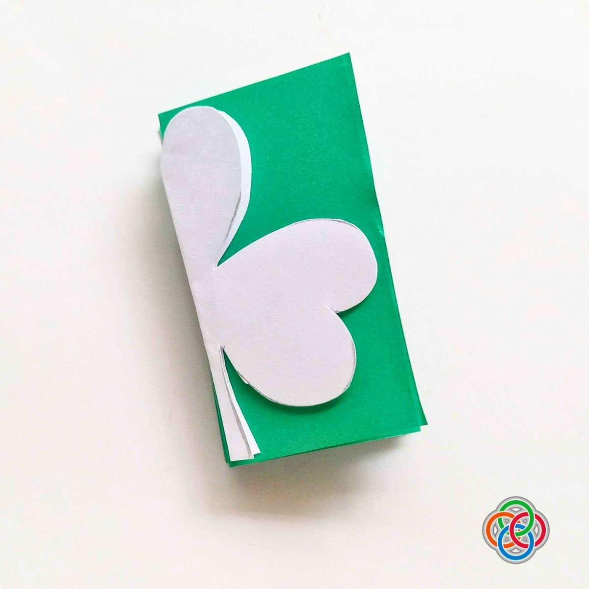 Diy Shamrock Pop-Up Card For Saint Patrick&amp;#039;S Day Greetings | Irish pertaining to Folded Paper Shamrock Template