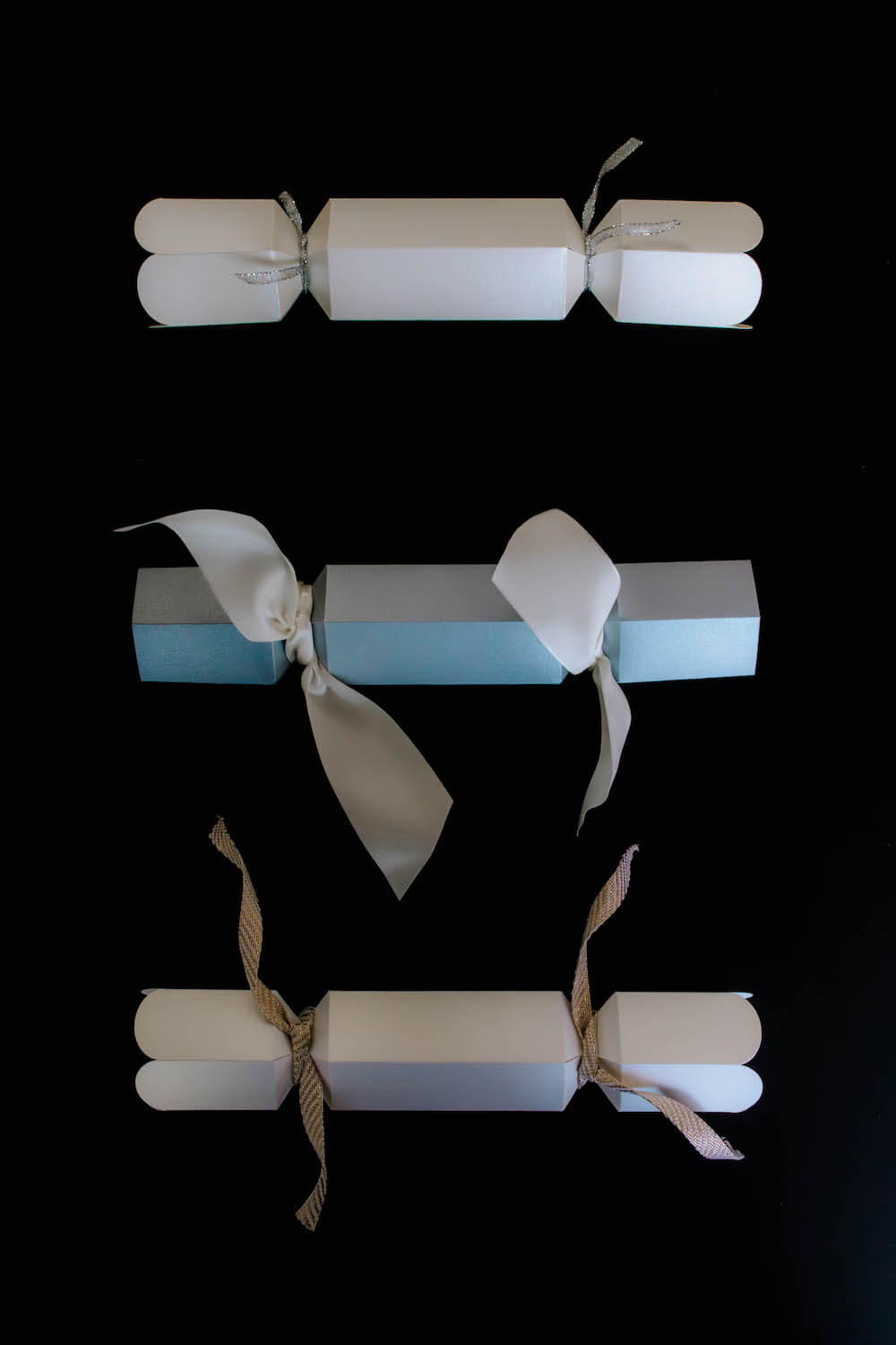 Christmas Cracker Free Svg Design