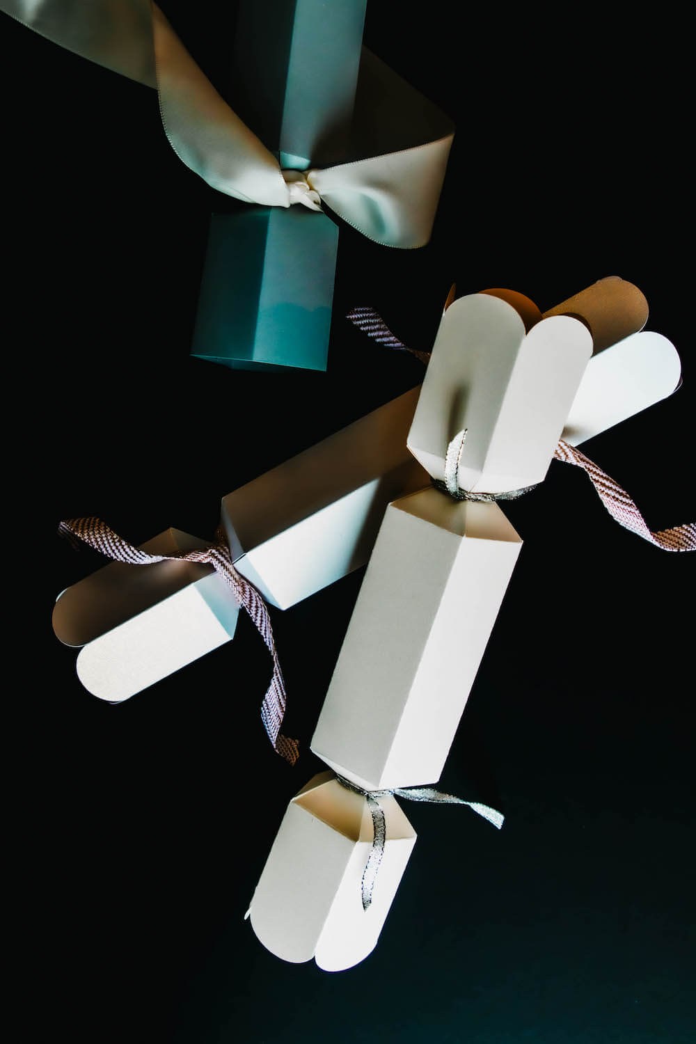 Christmas Cracker Free Svg Design