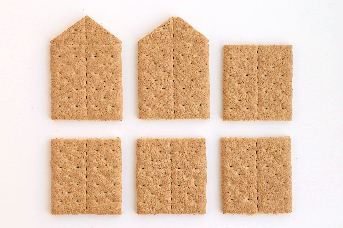 Graham Cracker Gingerbread Houses