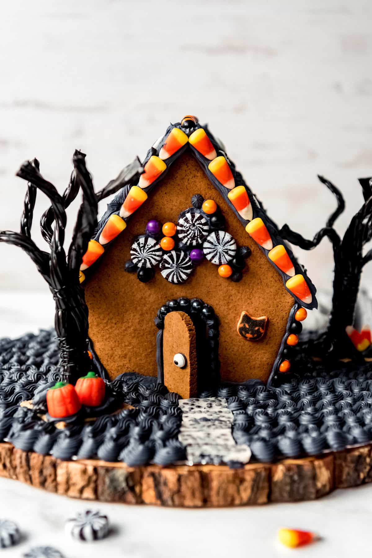 Halloween Gingerbread House Halloween Gingerbread House