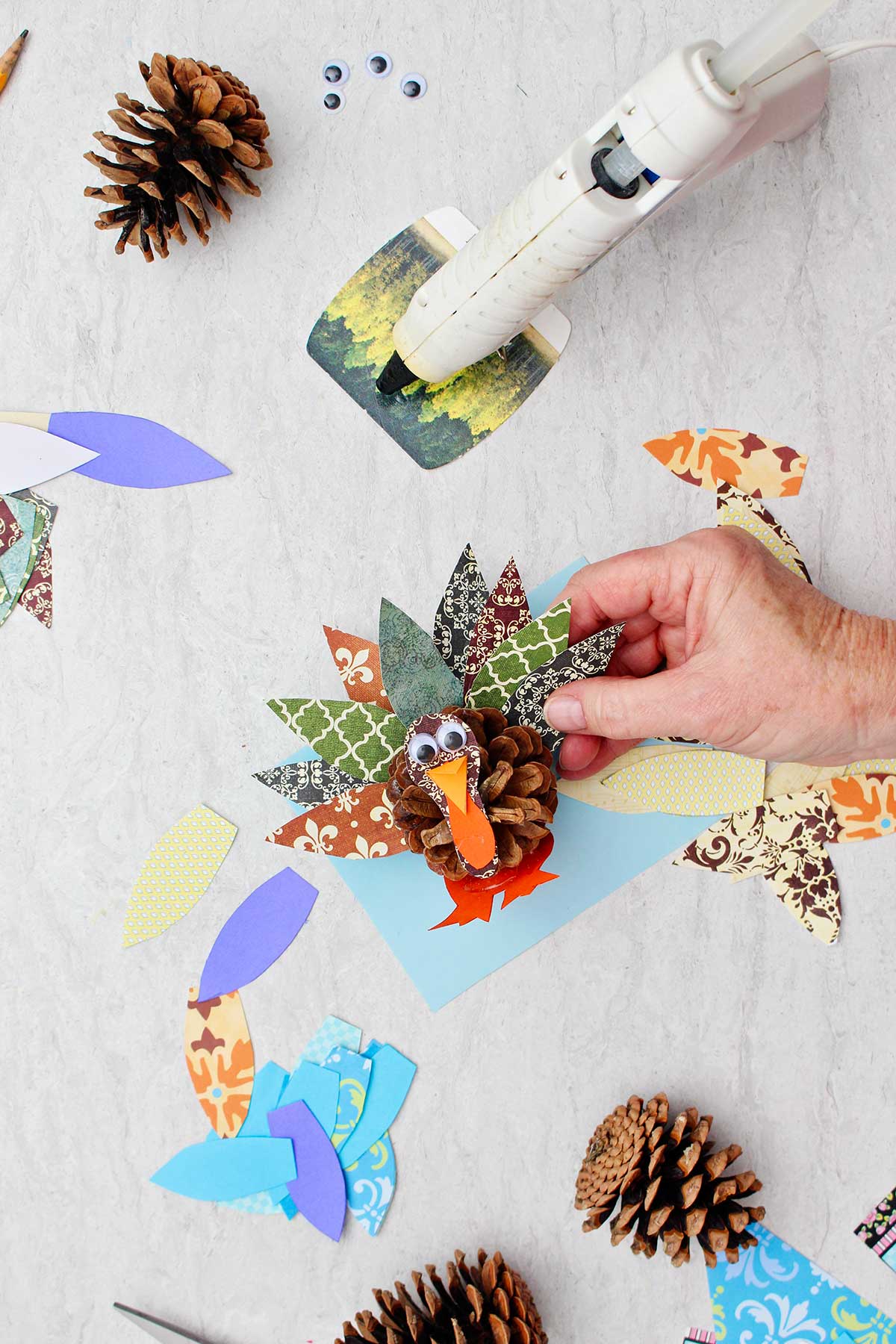 free printable pinecone turkey template