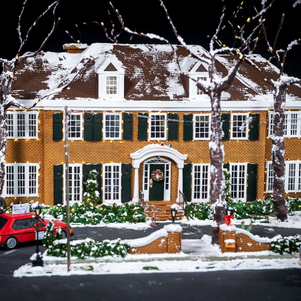Iconic Home House Recreated Gingerbread Form 30th Anniversary 74600946