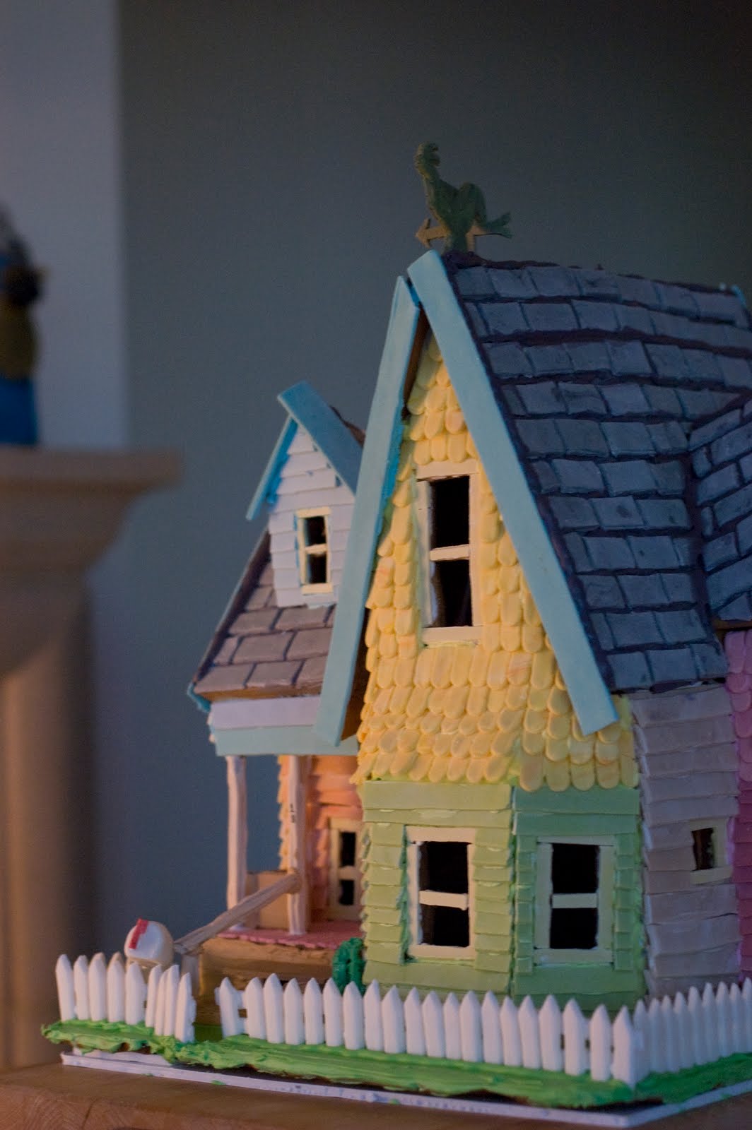 My First Gingerbread House Up